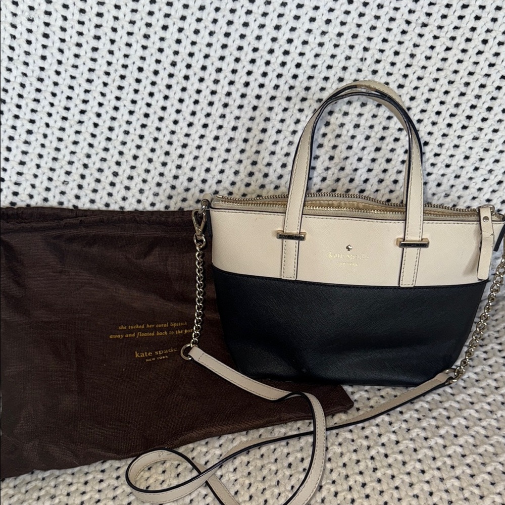Kate Spade Black and Cream Pirse